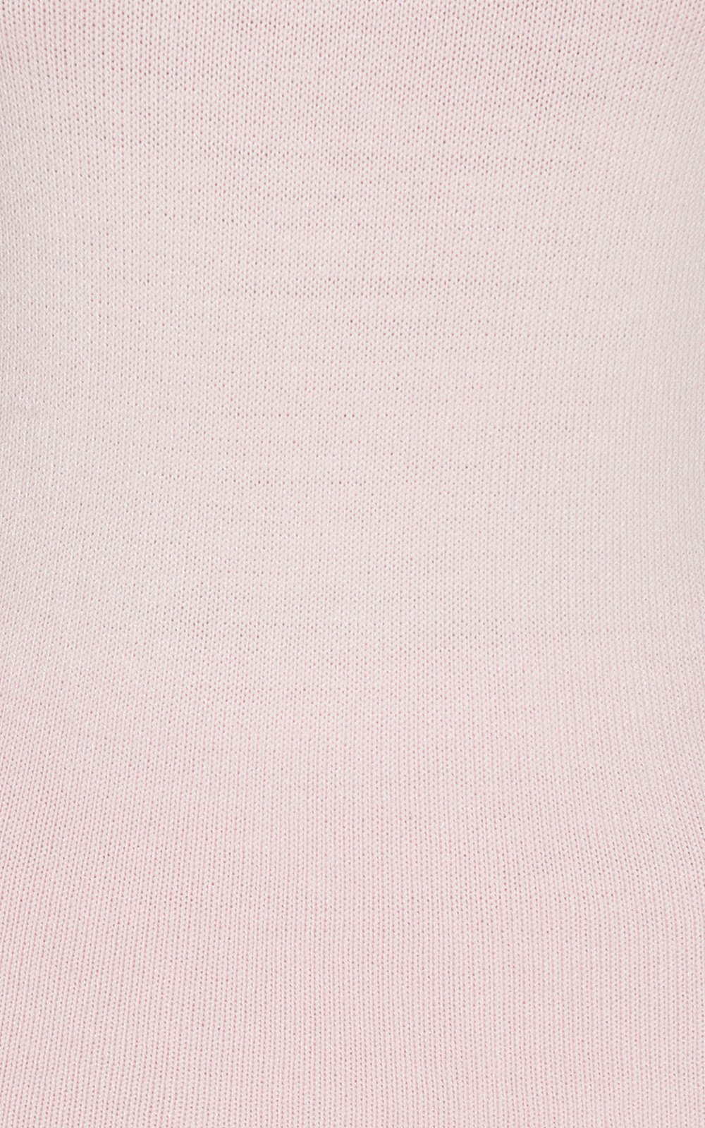Трикотажный топ нежно розового оттенка с открытыми плечами
